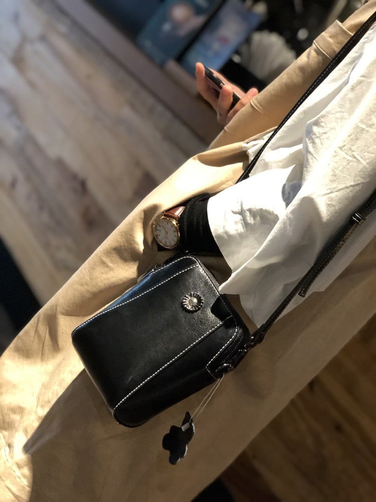 👜Weiche Sunflower Handytasche mit Trageriemen🎉