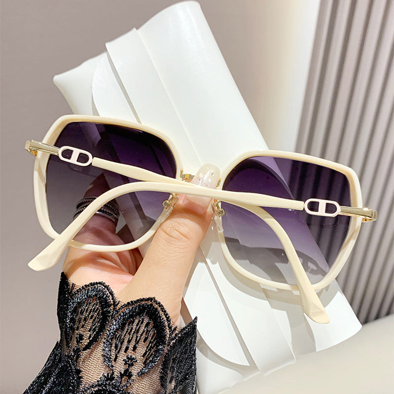 🔥Sommerschlussverkauf! 🔥UV-Schutz dünne polarisierte Sonnenbrille mit großem Rahmen
