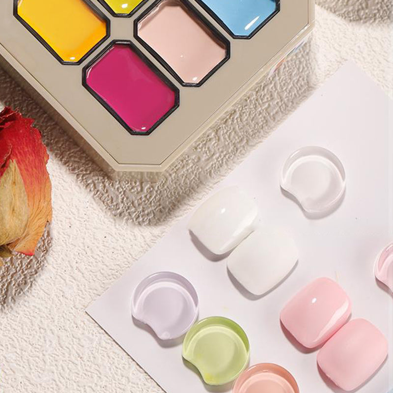 Cremiges, buntes Nagellack-Set