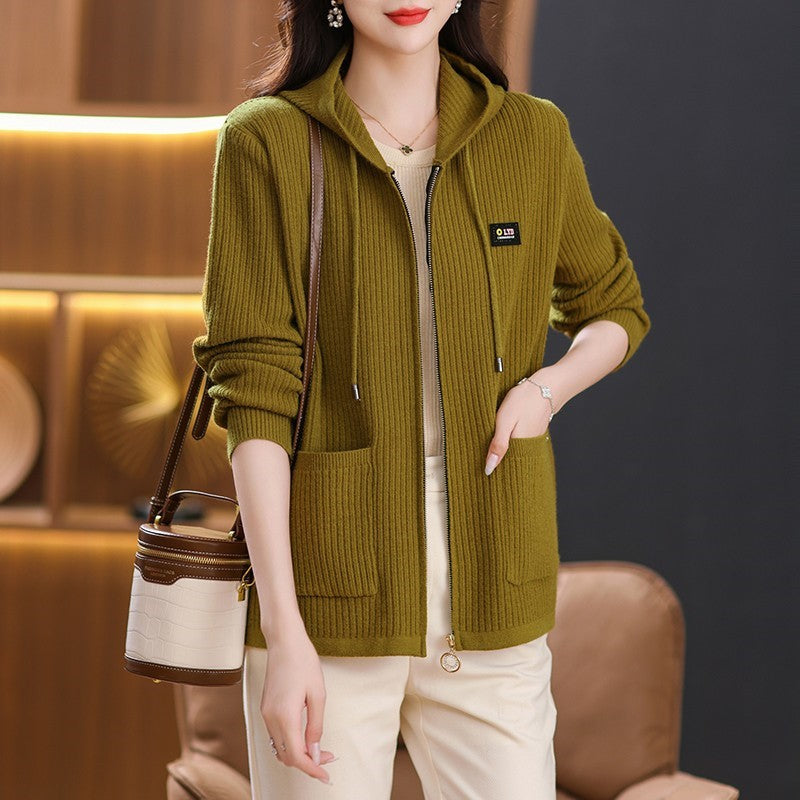 Strickjacke mit Kapuze und Reißverschlüssen und praktischen Taschen