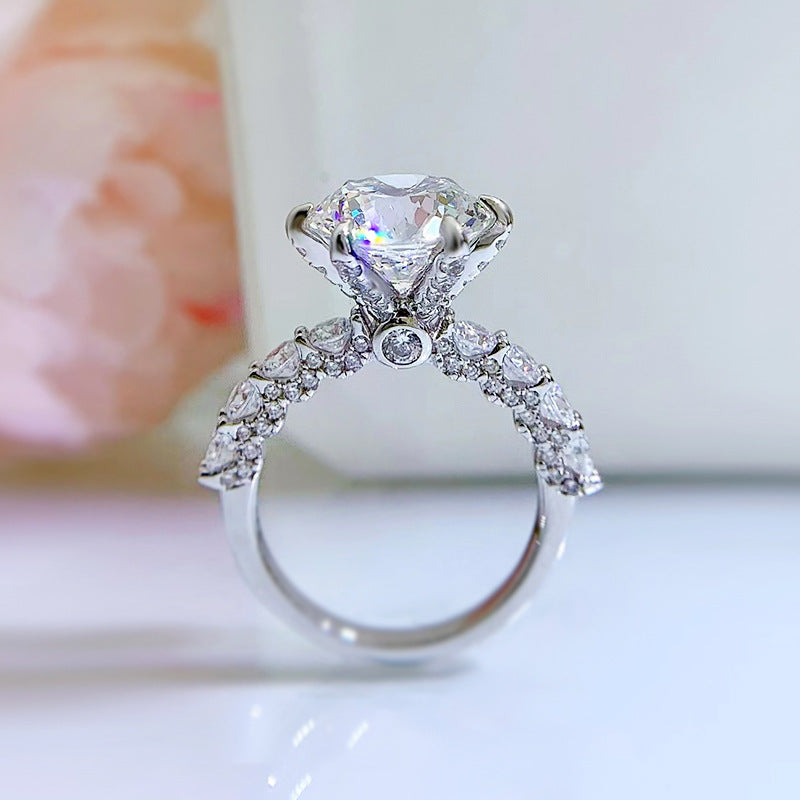 đGeschenk fĂŒr Sie | 5 Karat Mondlicht Sterling Silber Moissanit Ring