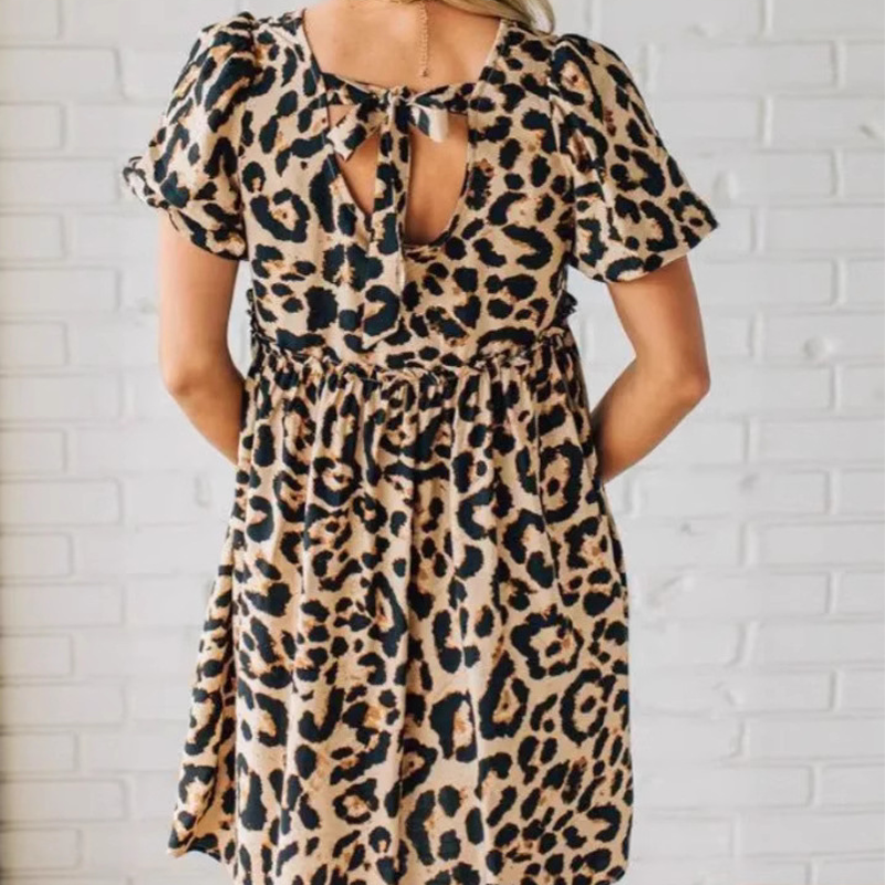 đLĂ€ssiges Minikleid mit Leopardenmuster fĂŒr Damen