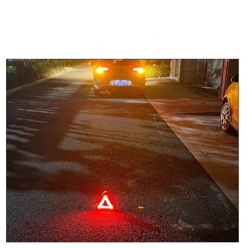 🚨 50% RABATT! 💡 3D Notfallwarnleuchte – COB-LED, Powerbank-Funktion & Vielseitig für Auto/Camping/Notfall 🔋
