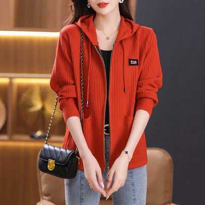 Strickjacke mit Kapuze und Reißverschlüssen und praktischen Taschen