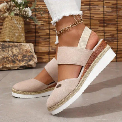 🥿Geschlossene Zehen Riemchensandalen mit niedrigem Keil🌈Verschiedene Farben nach Wahl